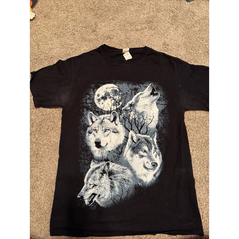 Fruit of the Loom HD Cotton Howling Wolf Moon Graphic T-Shirt Black Small